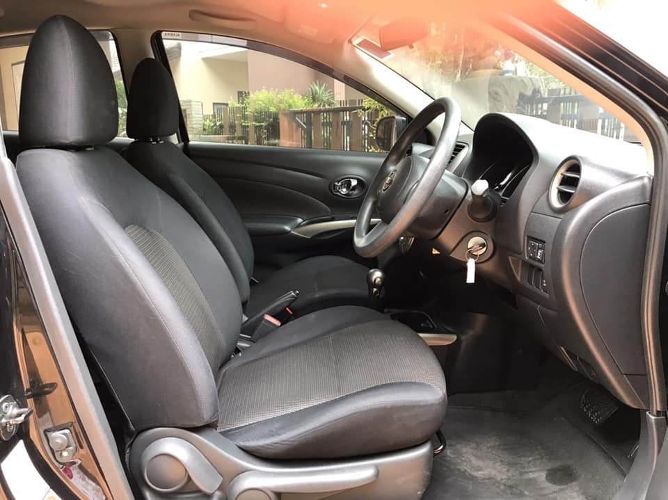 Nissan Almera ปี 2012 สีดำ (รูปที่ 12)