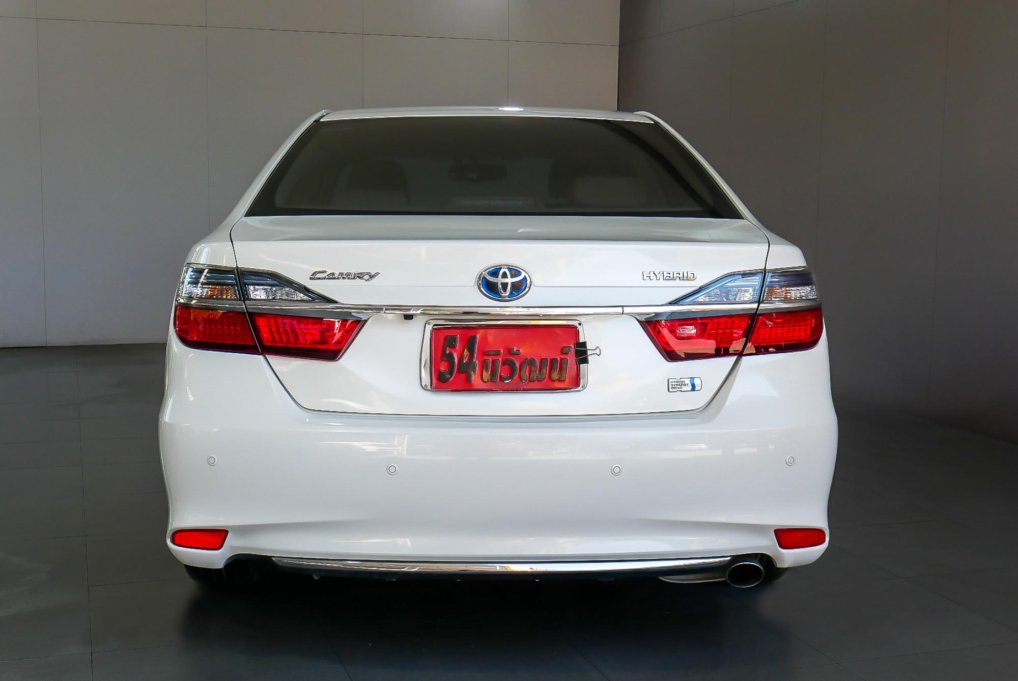TOYOTA CAMRY 2.5 HV NAVI MINOR CHANGE AT ปี 2015 สีขาว (รูปที่ 18)