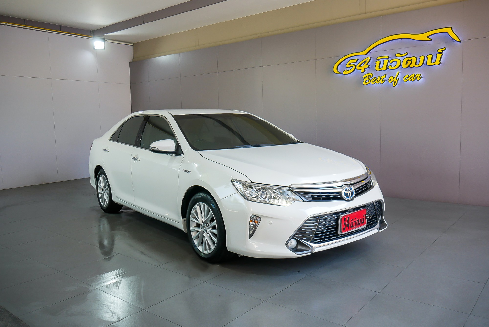 TOYOTA CAMRY 2.5 HV NAVI MINOR CHANGE AT ปี 2015 สีขาว