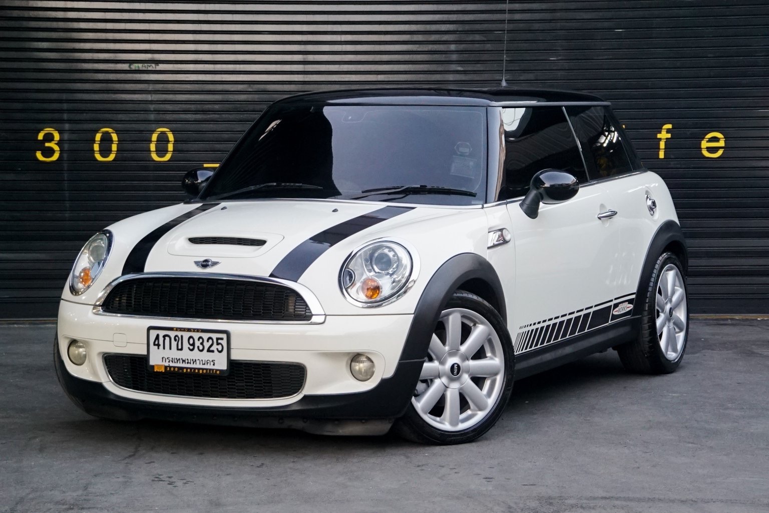 Mini Hatch (Cooper) Gen2 R56 ปี 2008 สีขาว