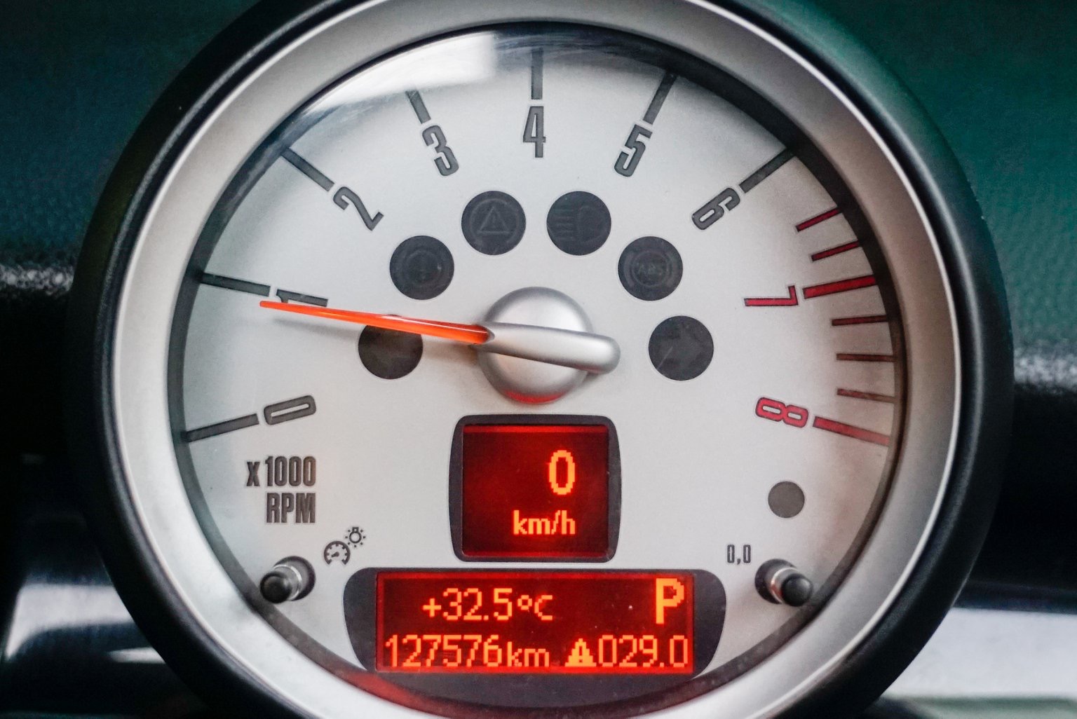 Mini Hatch (Cooper) Gen2 R56 ปี 2008 สีขาว (รูปที่ 5)