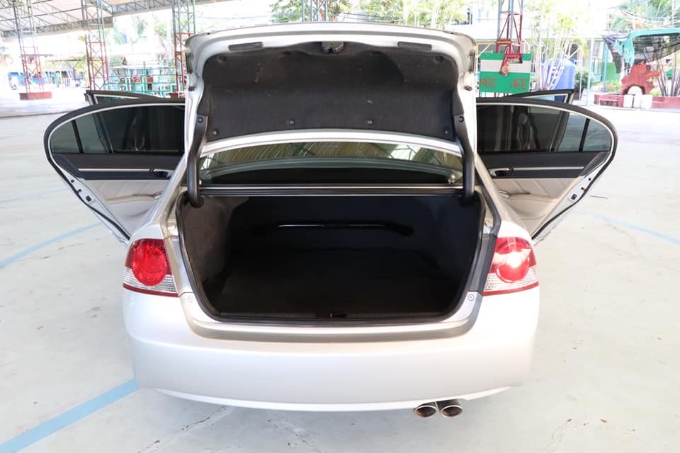 Honda Civic FD ปี 2006 สีเงิน (รูปที่ 12)