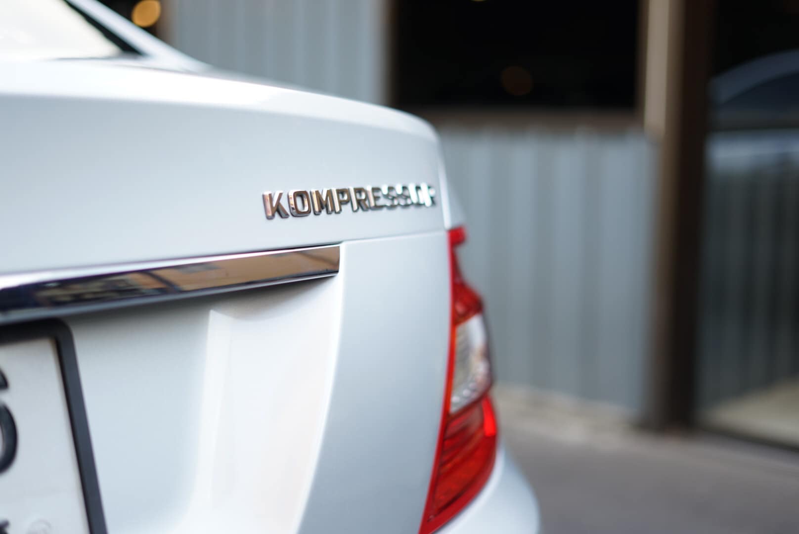 Mercedes-Benz C-Class W204 C200 ปี 2009 สีเงิน (รูปที่ 11)