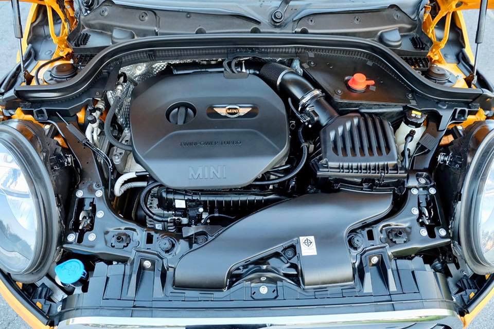 Mini Hatch (Cooper) Gen3 F55 (5 ประตู) ปี 2016 สีส้ม (รูปที่ 8)