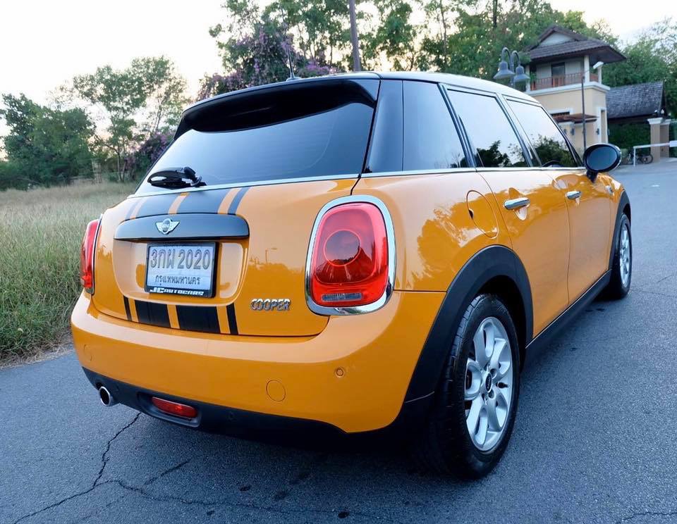 Mini Hatch (Cooper) Gen3 F55 (5 ประตู) ปี 2016 สีส้ม (รูปที่ 6)