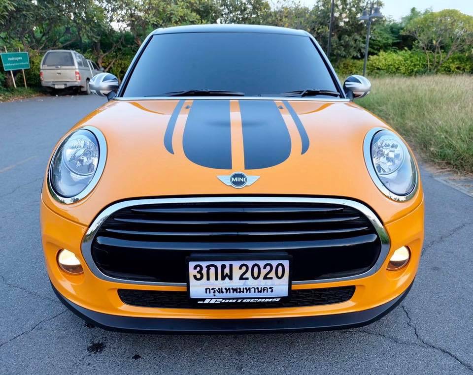 Mini Hatch (Cooper) Gen3 F55 (5 ประตู) ปี 2016 สีส้ม