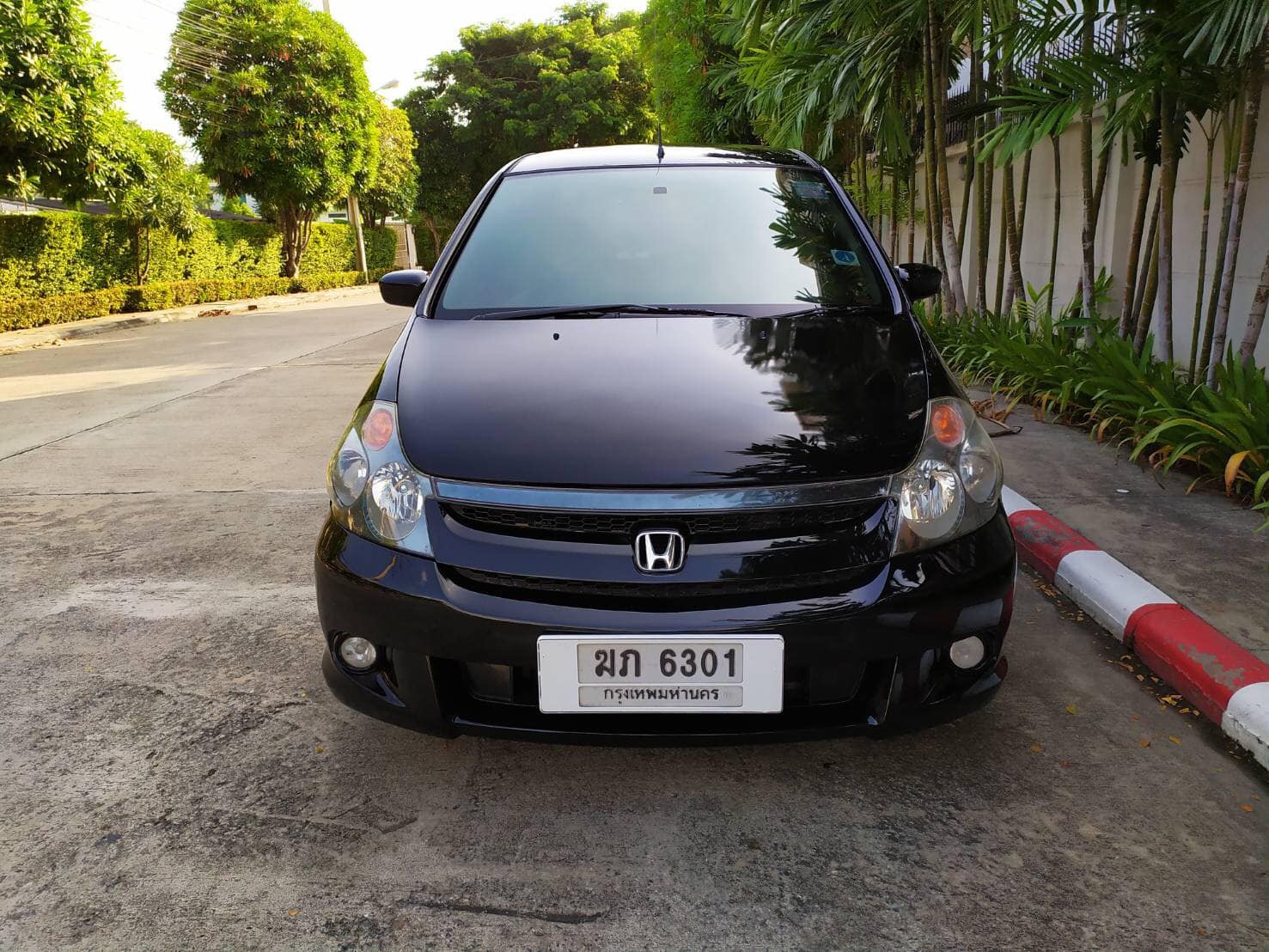 Honda Stream ปี 2006 สีดำ (รูปที่ 2)
