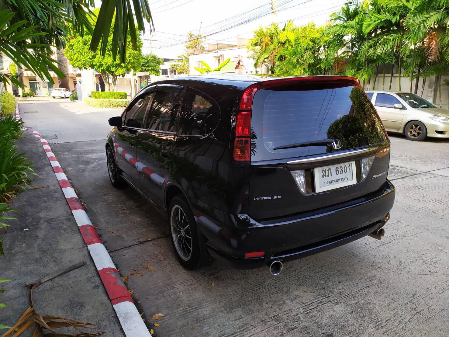 Honda Stream ปี 2006 สีดำ (รูปที่ 6)