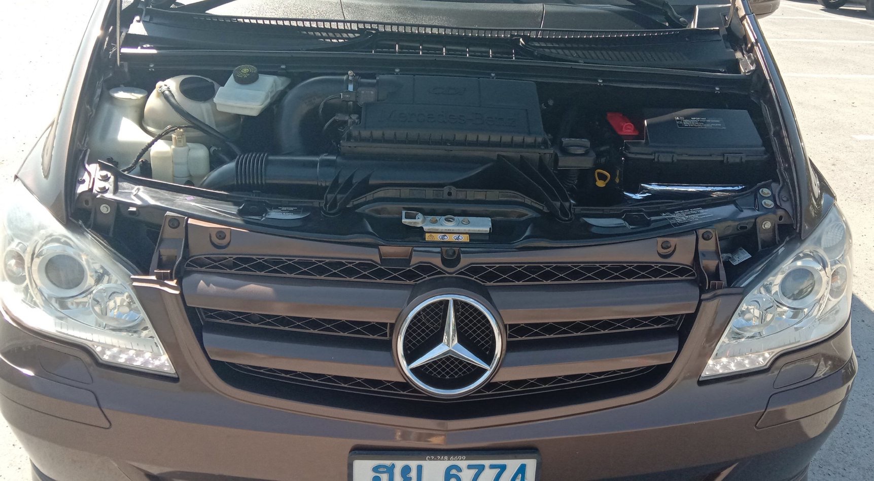 Mercedes-Benz V-Class W639 ปี 2014 สีน้ำตาล