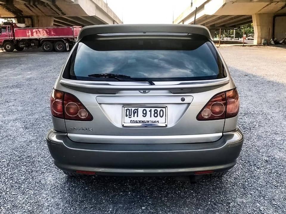 Toyota Harrier ปี 1999 สีเงิน (รูปที่ 5)