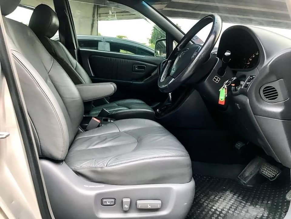 Toyota Harrier ปี 1999 สีเงิน (รูปที่ 7)