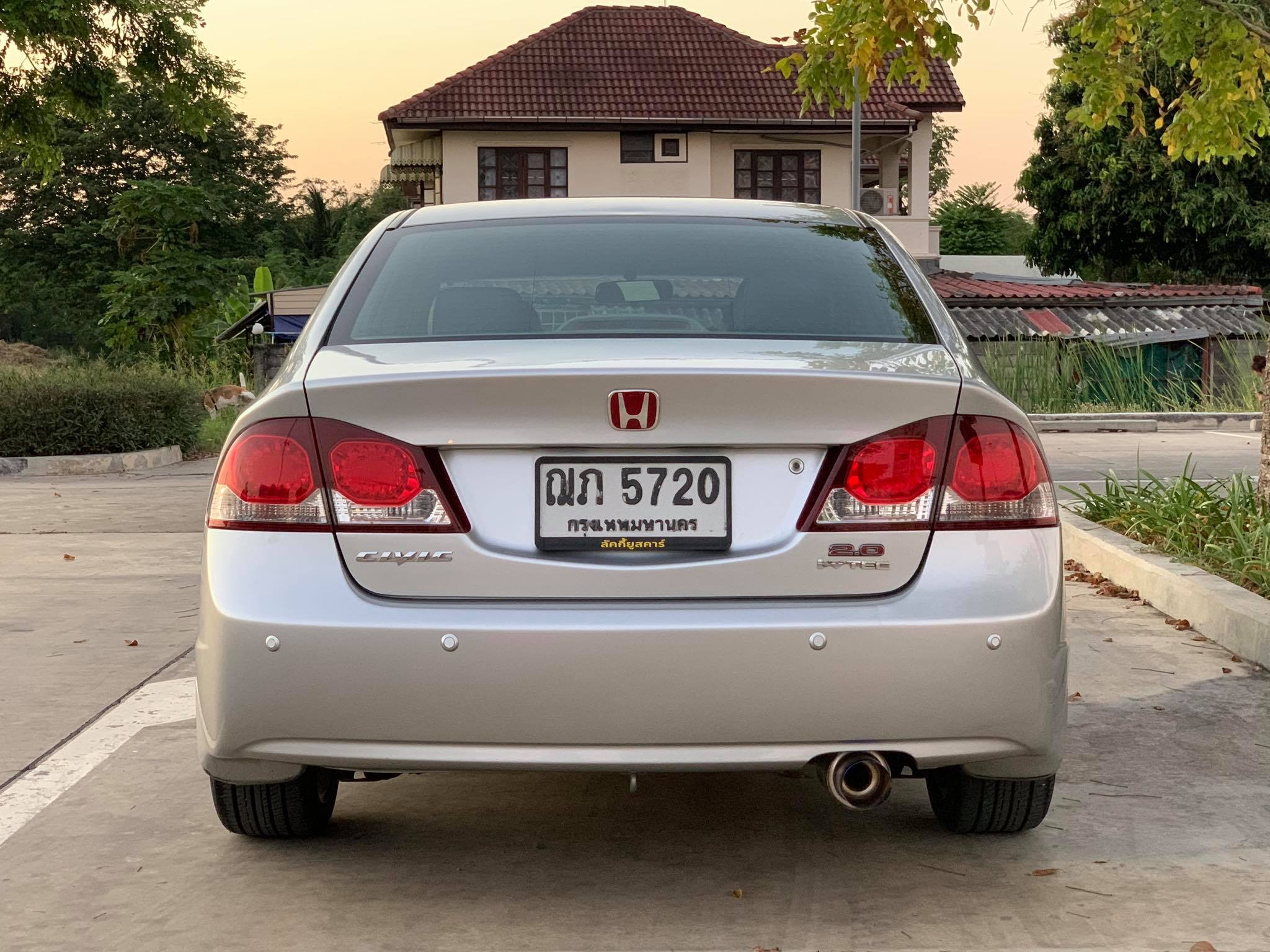 Honda Civic FD ปี 2009 สีเงิน (รูปที่ 6)