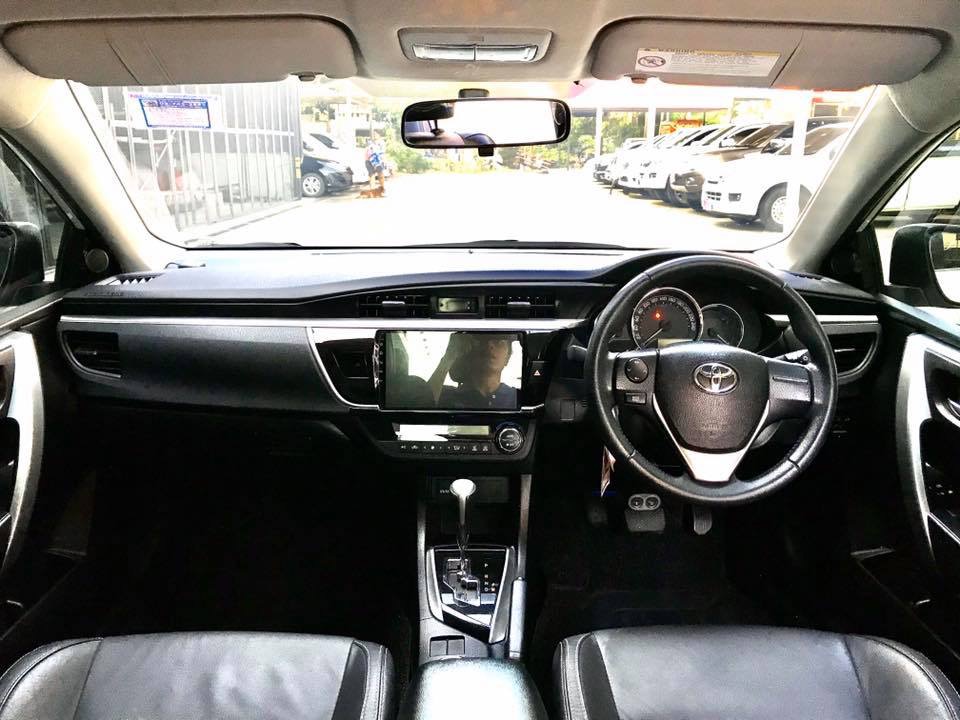 Toyota Corolla Altis โฉม 14-16 ปี 2014 สีขาว (รูปที่ 8)