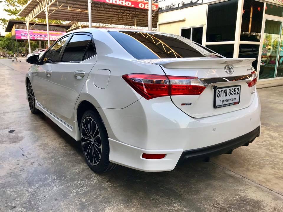 Toyota Corolla Altis โฉม 14-16 ปี 2014 สีขาว (รูปที่ 7)