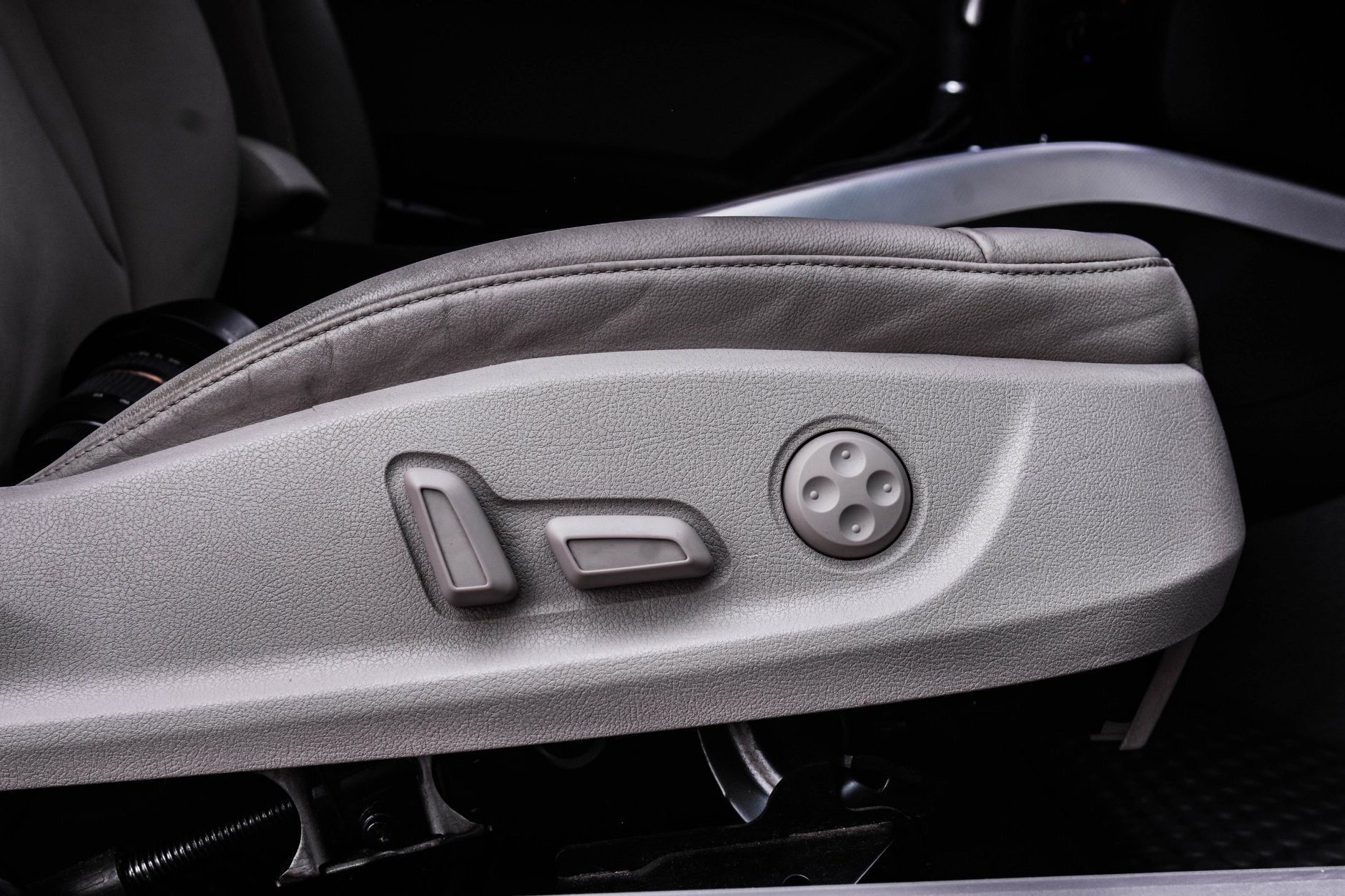 Audi A5 ปี 2011 สีขาว (รูปที่ 10)