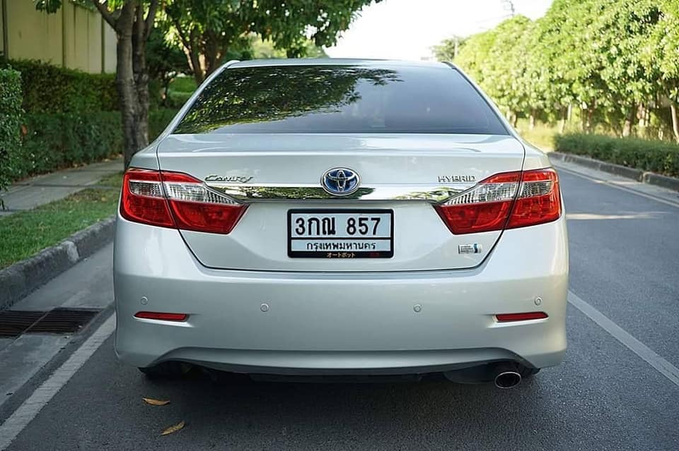 Toyota Camry hybrid ปี 2014 สีเงิน (รูปที่ 5)