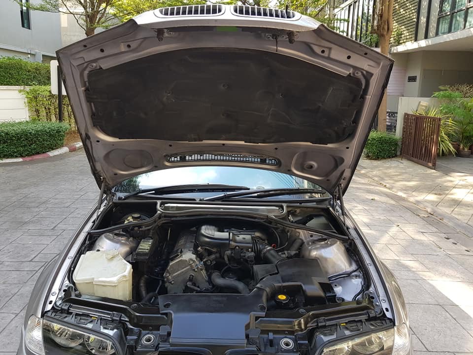 BMW 3 Series Gen4 E46 318i ปี 2001 สีเทา (รูปที่ 9)