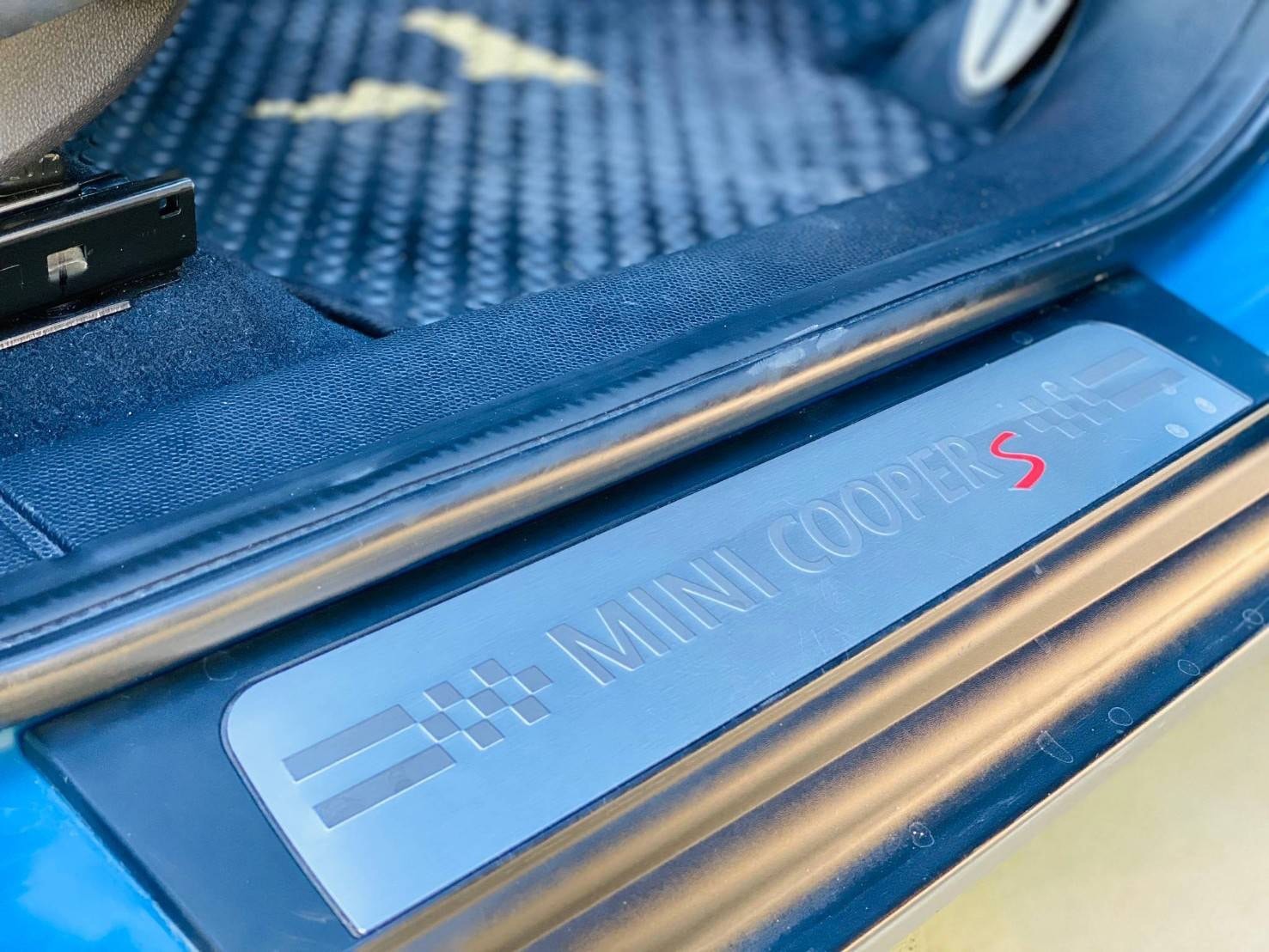 Mini Countryman R60 ปี 2011 สีฟ้า (รูปที่ 8)