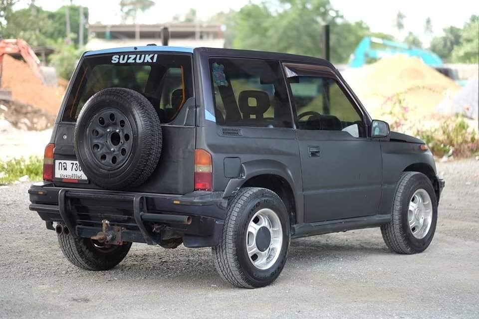 Suzuki Vitara ปี 1994 สีดำ (รูปที่ 6)
