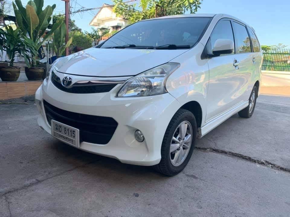 Toyota Avanza ปี 2012 สีขาว (รูปที่ 3)
