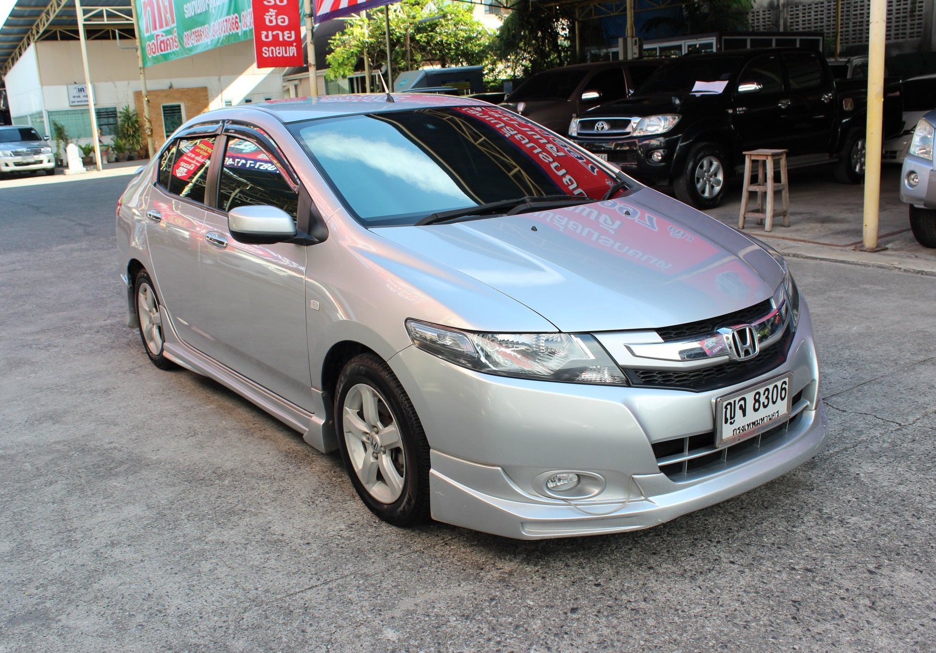 Honda City ปี 2011 สีเงิน