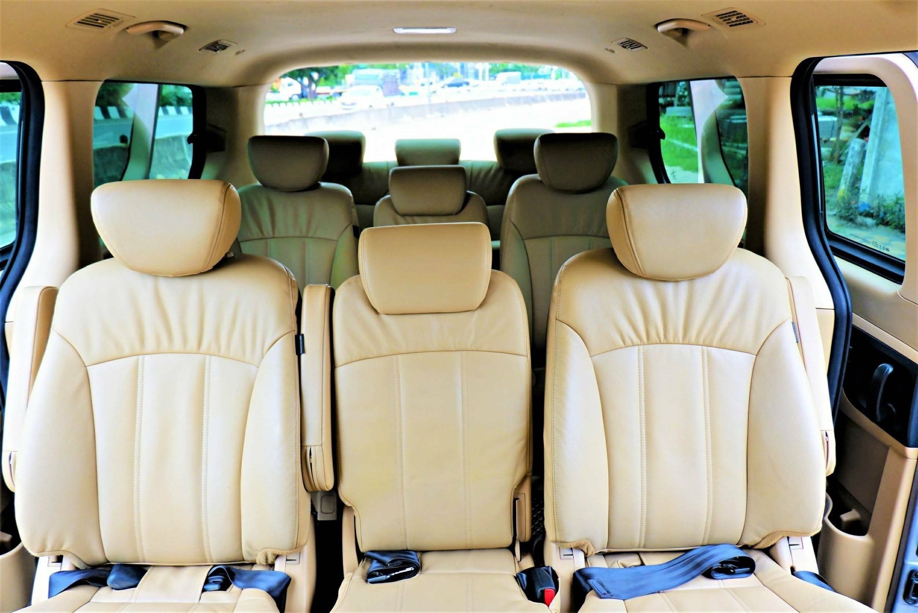 Hyundai H-1 ปี 2015 สีเงิน (รูปที่ 5)