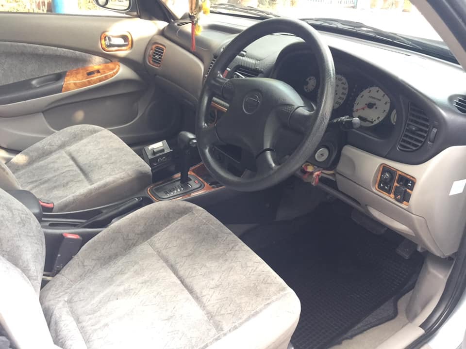 Nissan Sunny ปี 2000 สีเงิน (รูปที่ 12)