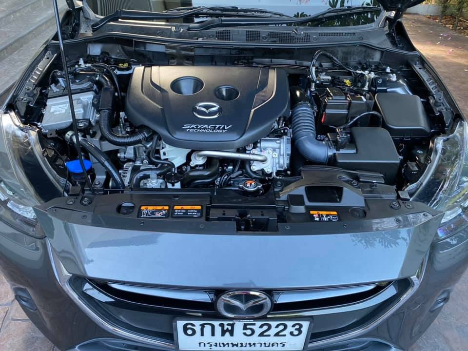 Mazda 2 Hatchback (5 ประตู) ปี 2017 สีเทา (รูปที่ 4)