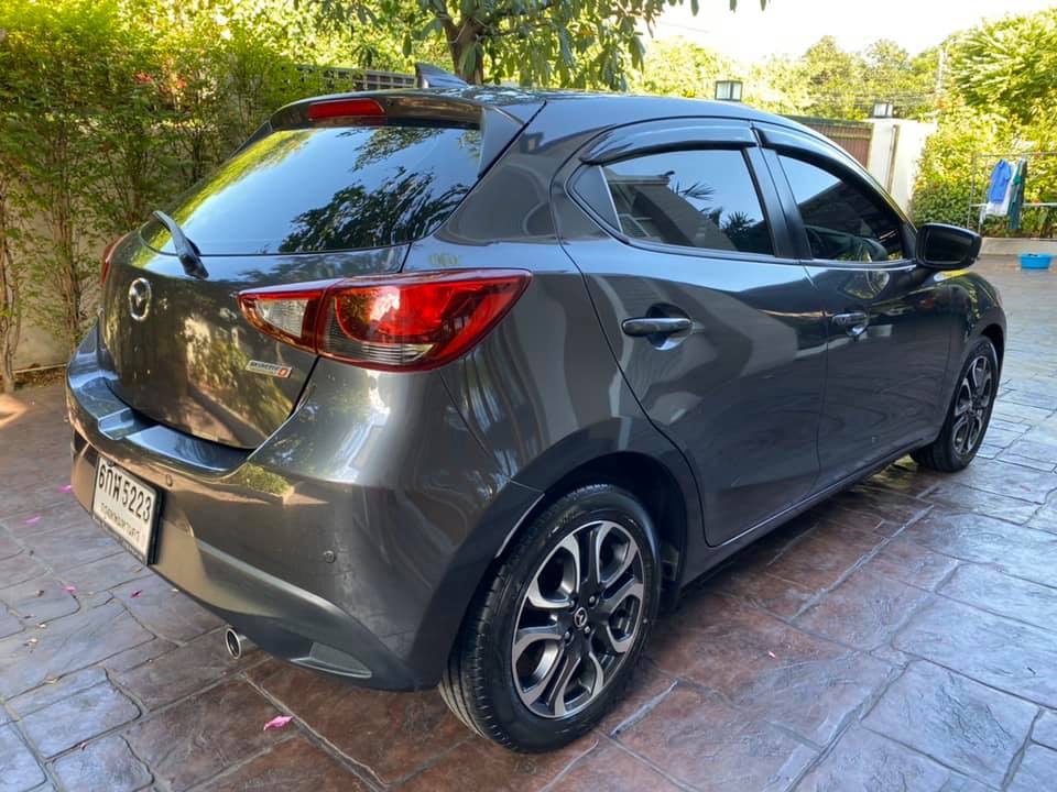 Mazda 2 Hatchback (5 ประตู) ปี 2017 สีเทา (รูปที่ 10)