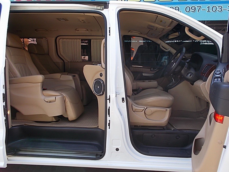 Hyundai Grand Starex ปี 2011 สีขาว (รูปที่ 7)