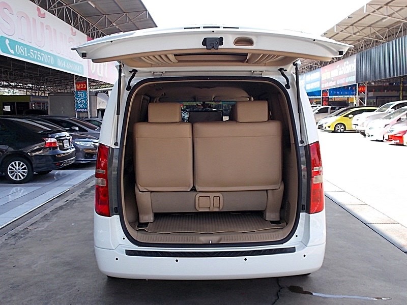 Hyundai Grand Starex ปี 2011 สีขาว (รูปที่ 5)