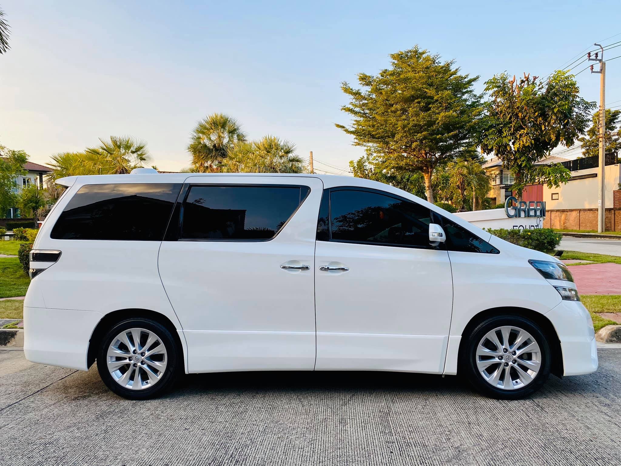 Toyota Vellfire ปี 2009 สีขาว (รูปที่ 5)
