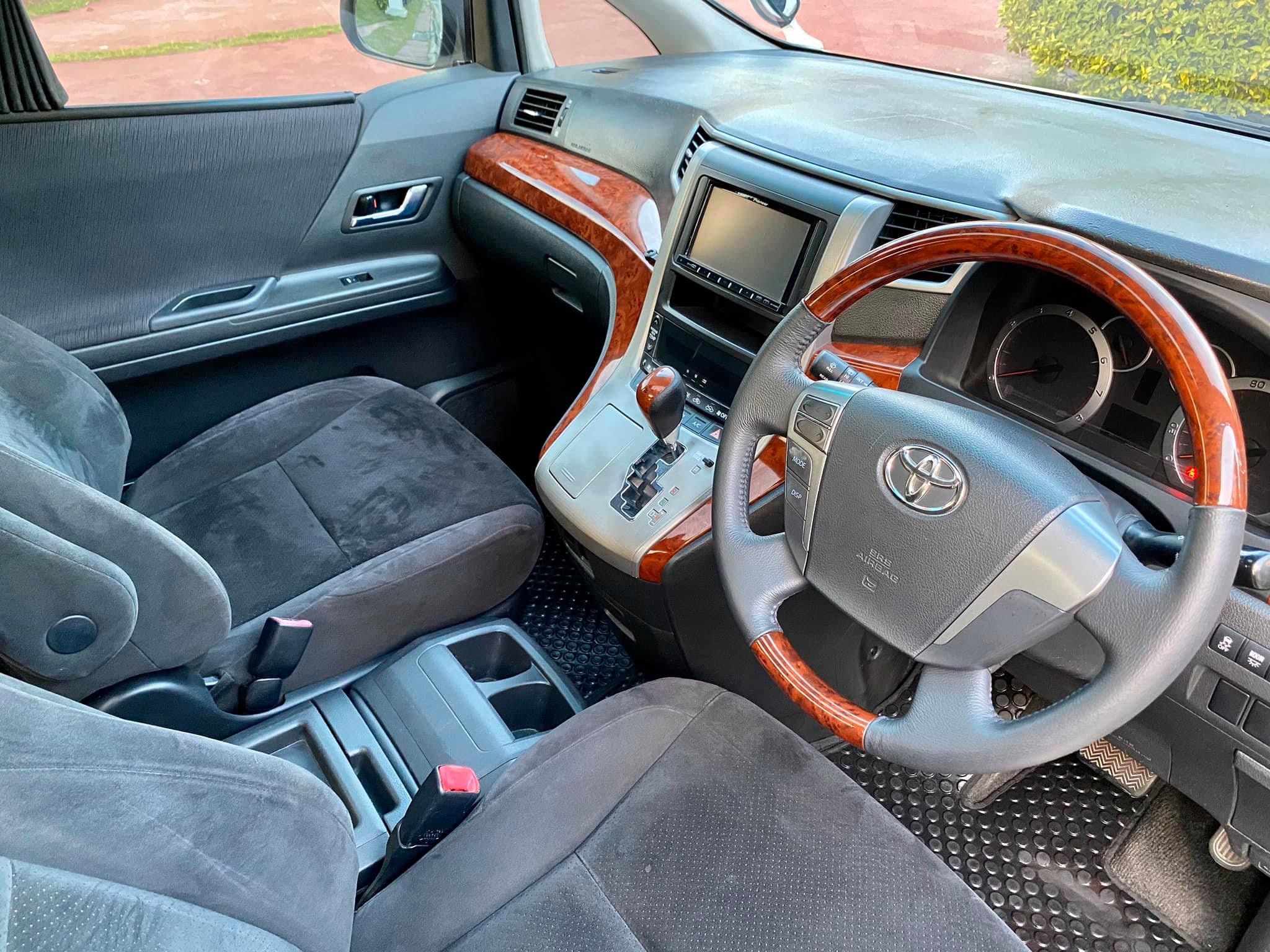 Toyota Vellfire ปี 2009 สีขาว (รูปที่ 7)