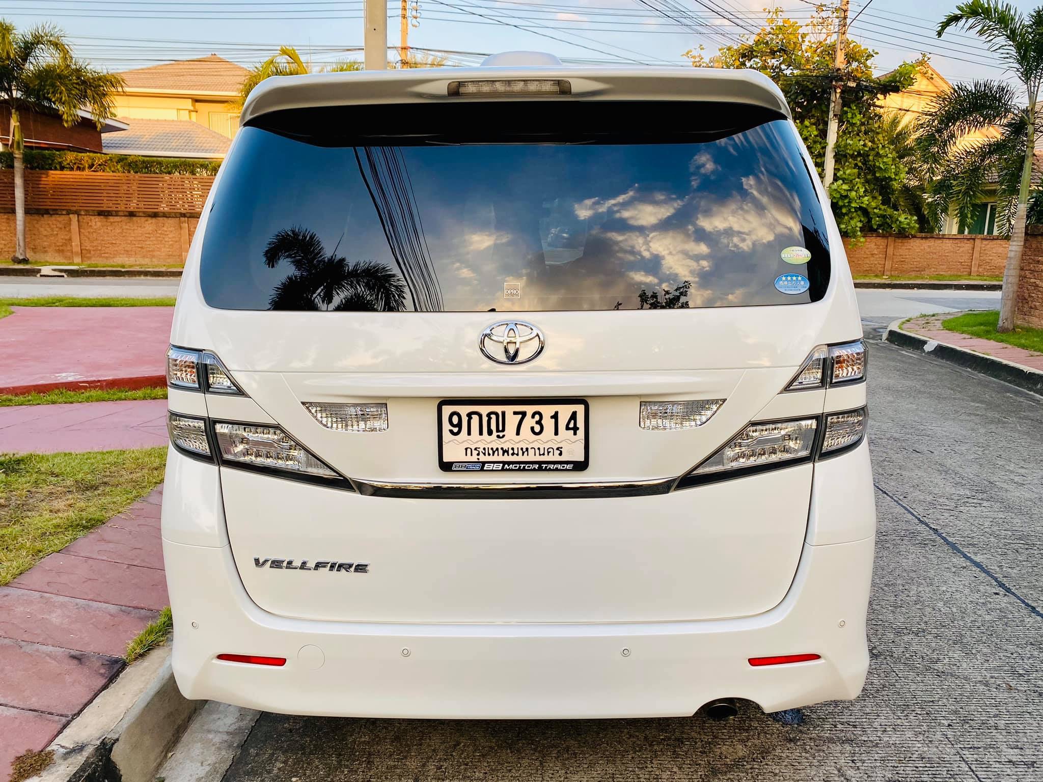 Toyota Vellfire ปี 2009 สีขาว (รูปที่ 3)