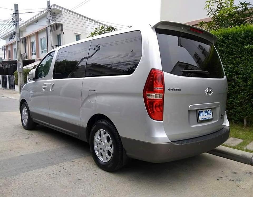 Hyundai H-1 ปี 2011 สีเงิน (รูปที่ 10)