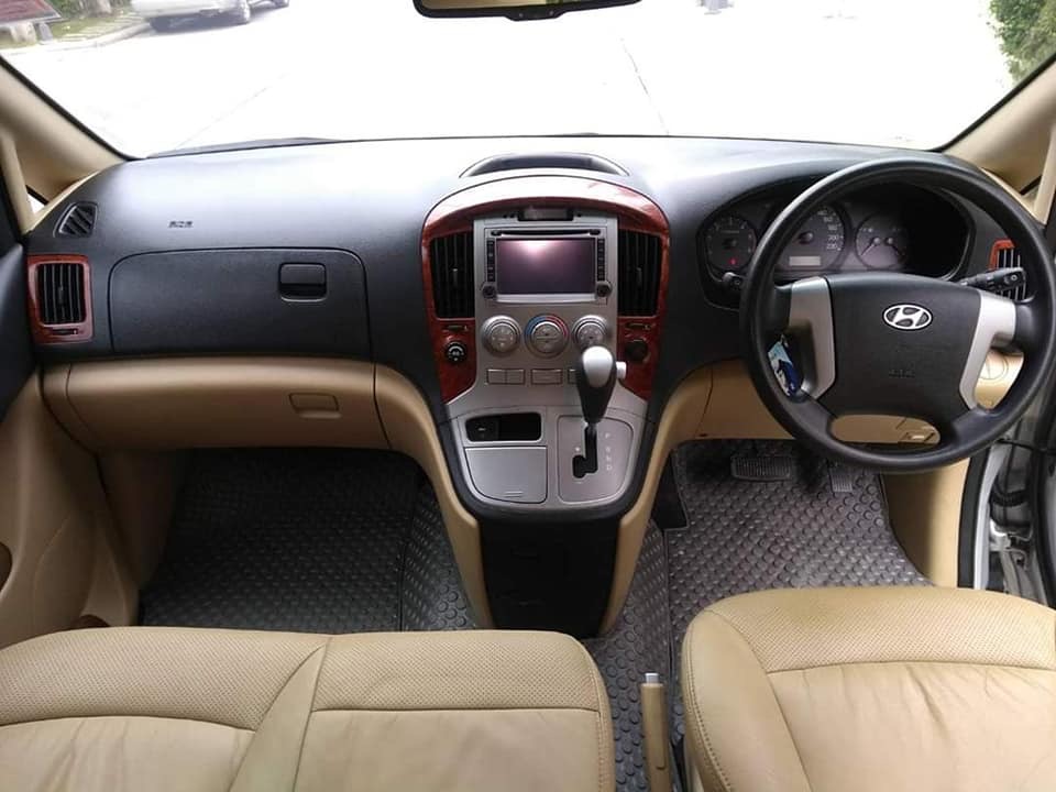Hyundai H-1 ปี 2011 สีเงิน (รูปที่ 5)