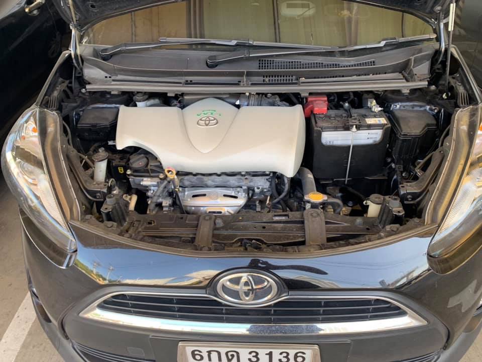 Toyota Sienta ปี 2017 สีดำ (รูปที่ 6)