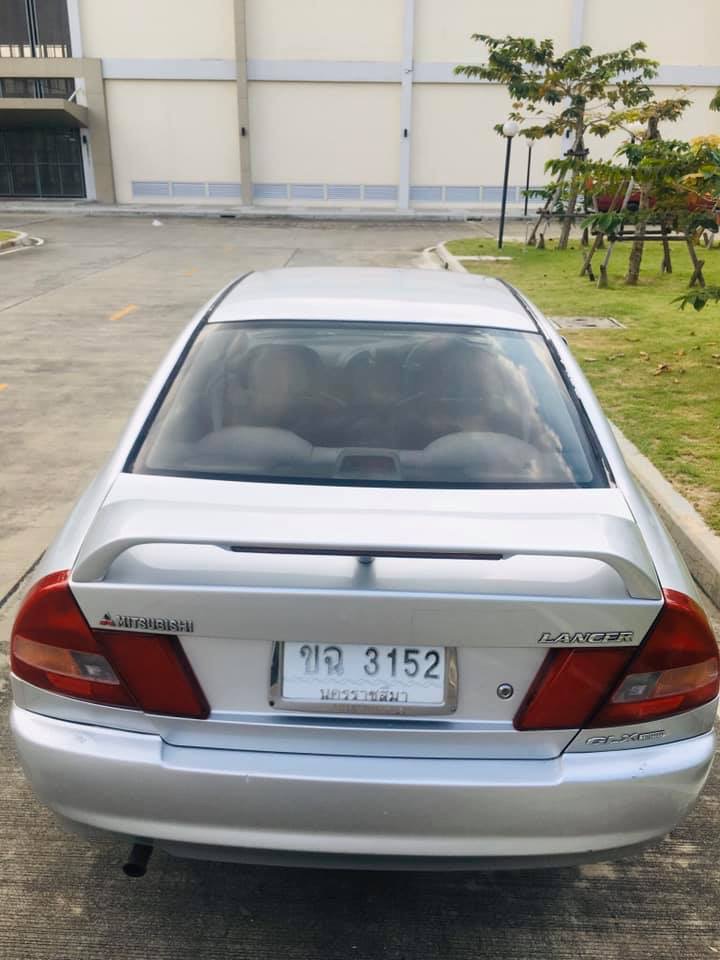 Mitsubishi Lancer ท้ายเบนซ์ ปี 2000 สีเงิน