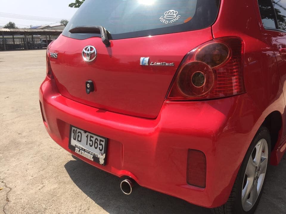 Toyota Yaris ปี 2008 สีแดง (รูปที่ 8)