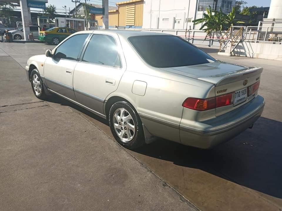 Toyota Camry (XV20) ปี 2001 สีเงิน (รูปที่ 2)