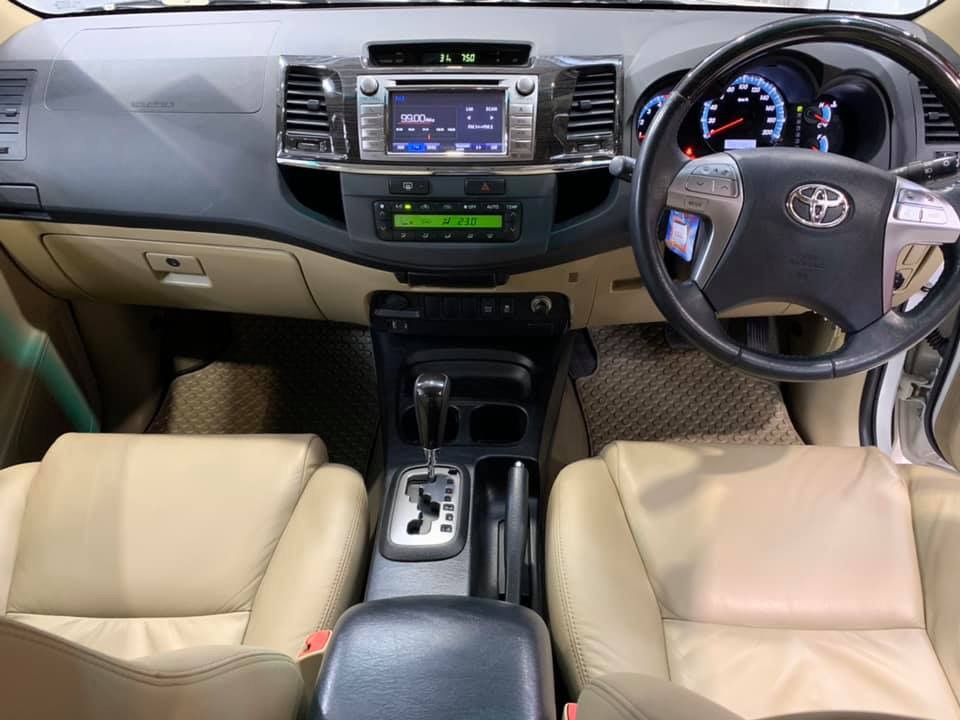 Toyota Fortuner ไมเนอร์เชนจ์ 2 ปี 2014 สีขาว (รูปที่ 7)