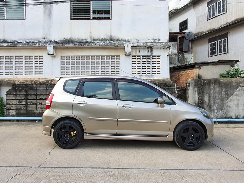Honda Jazz GD ปี 2004 สีทอง (รูปที่ 4)