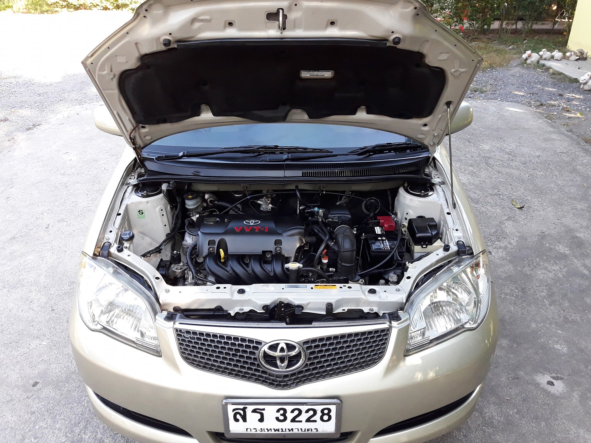 Toyota Vios ปี 2006 สีทอง