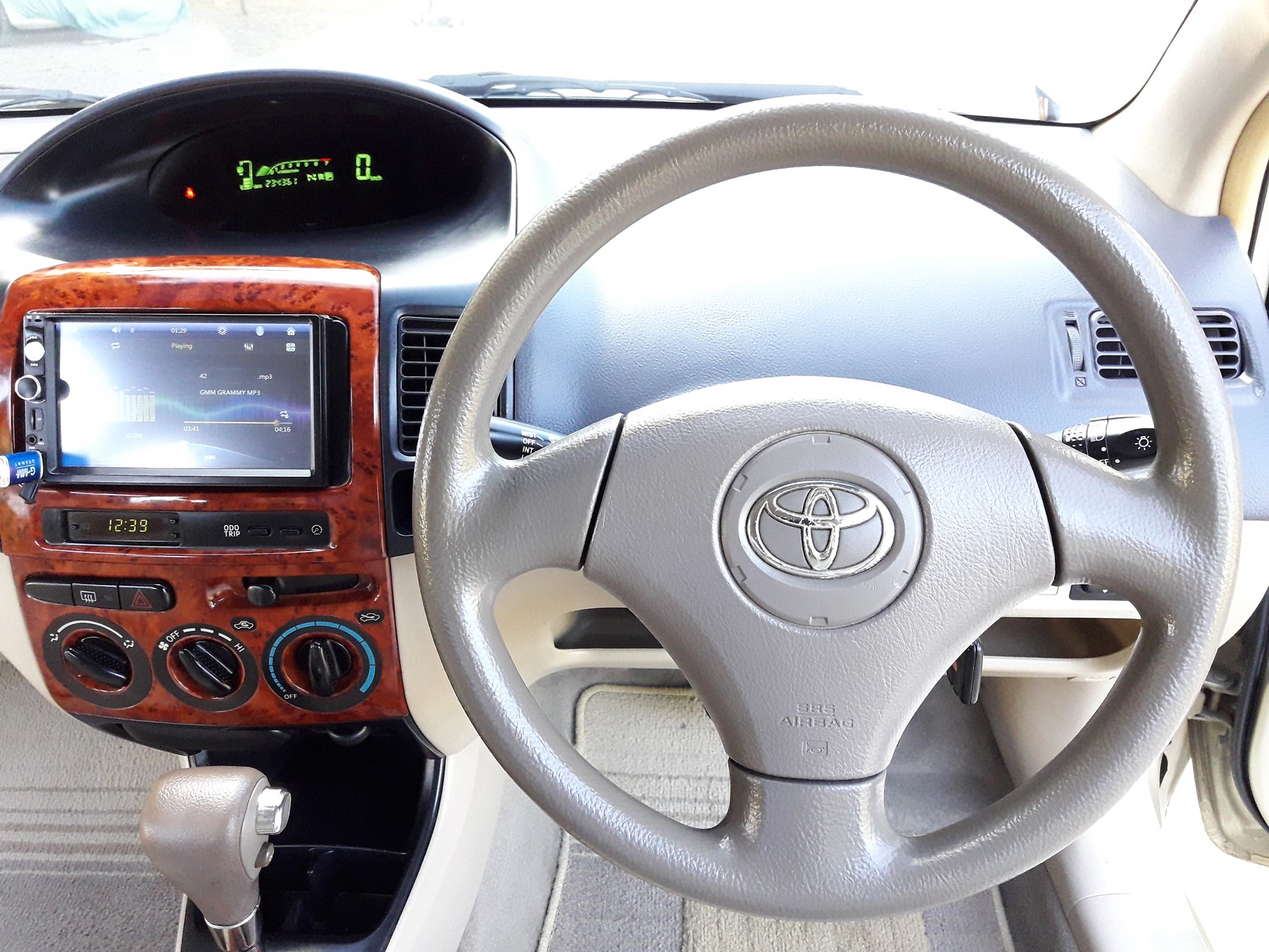 Toyota Vios ปี 2006 สีทอง (รูปที่ 2)