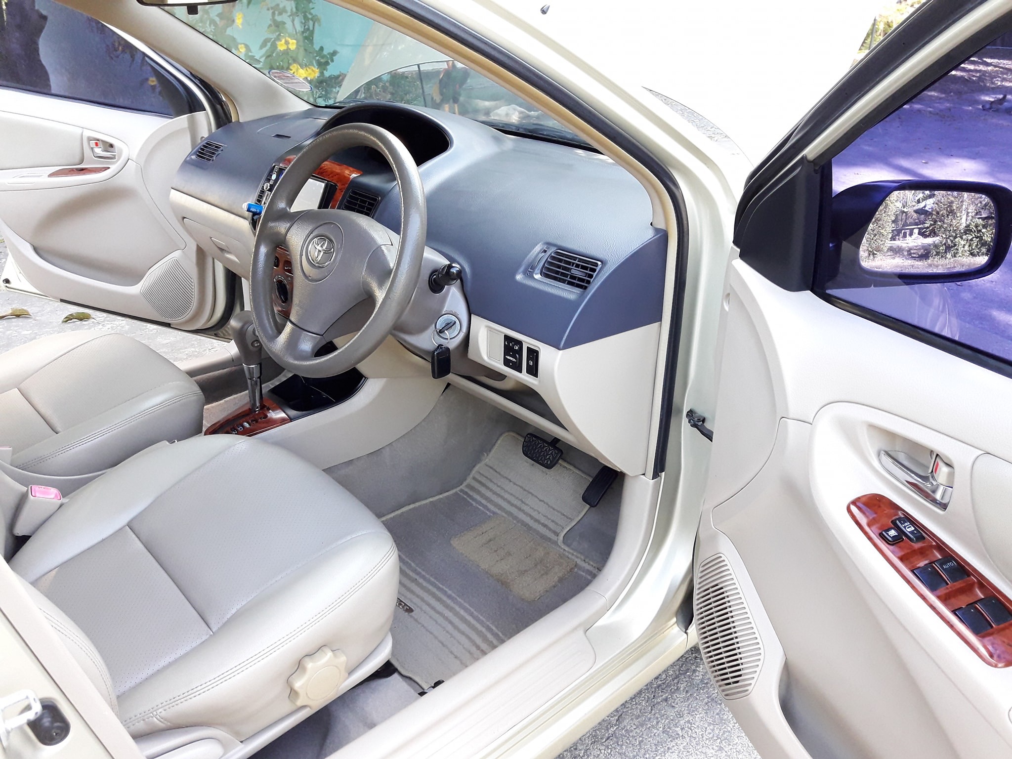 Toyota Vios ปี 2006 สีทอง (รูปที่ 4)