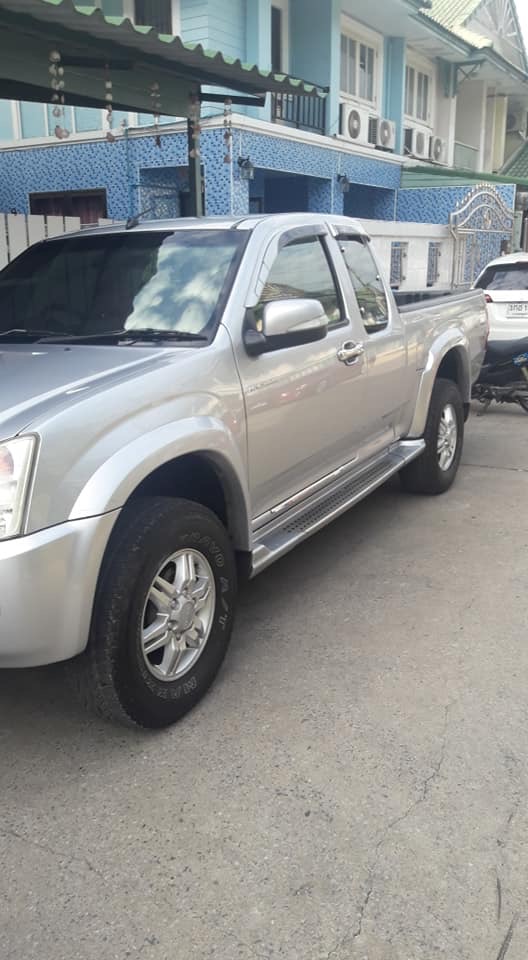 Isuzu D-Max Hi-Lander (Cab) ปี 2008 สีเงิน (รูปที่ 2)