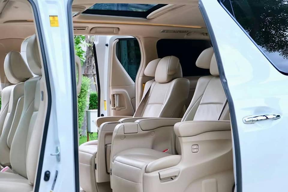 Toyota Alphard ปี 2011 สีเงิน (รูปที่ 5)