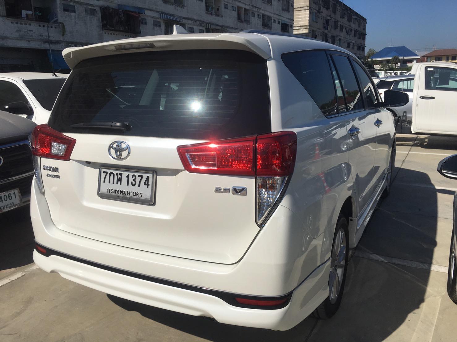 Toyota Innova ปี 2018 สีขาว (รูปที่ 5)