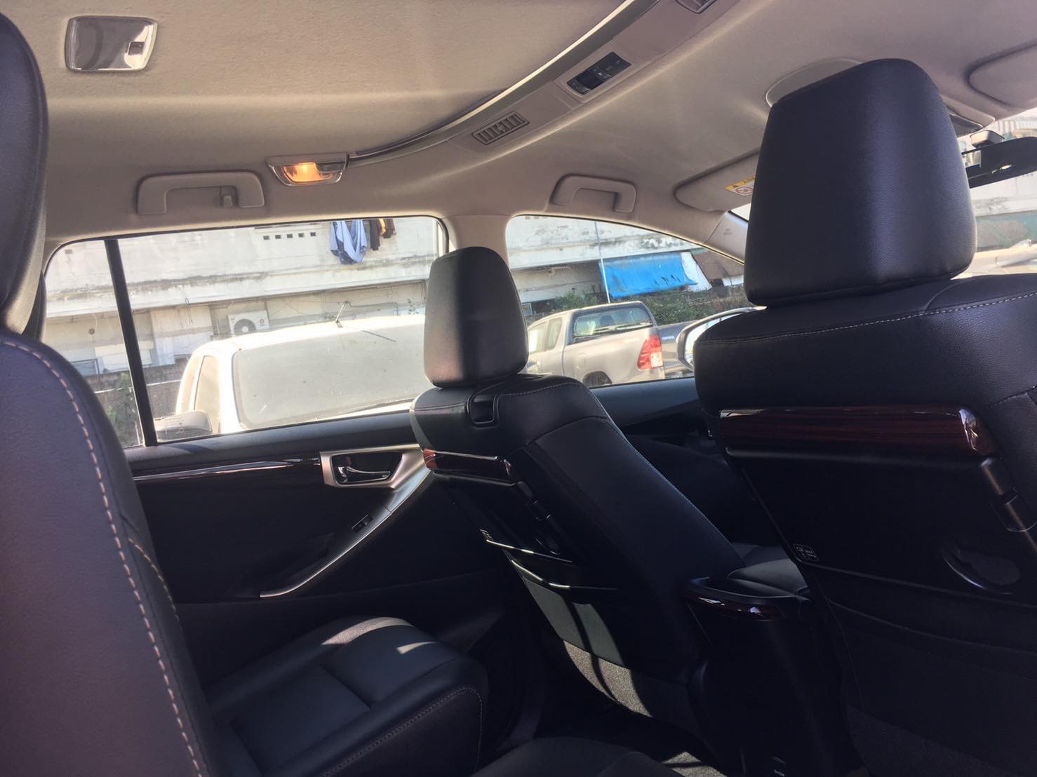 Toyota Innova ปี 2018 สีขาว (รูปที่ 12)