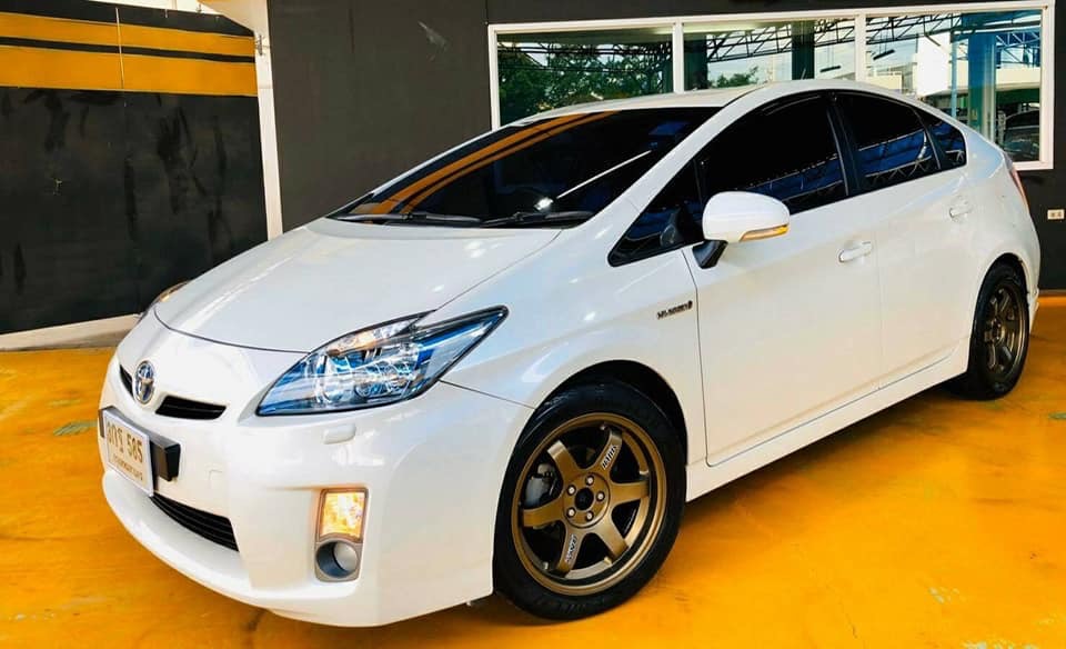 Toyota Prius ปี 2011 สีขาว (รูปที่ 2)